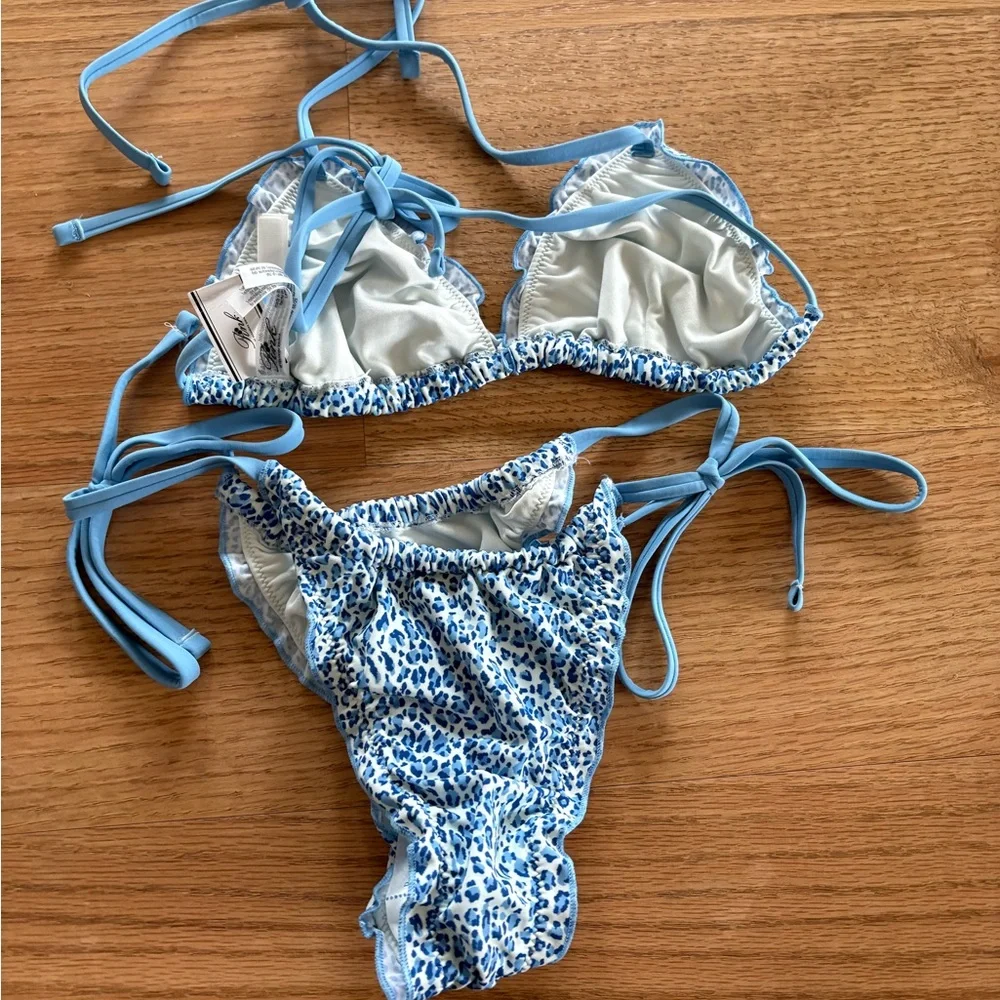 Frankie’s bikinis set